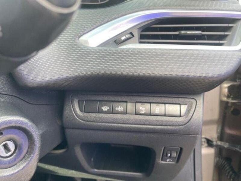 Peugeot 2008 1.2 PureTech Allure SUV 5dr Petrol Manual Euro 6 (82 ps) - U7254