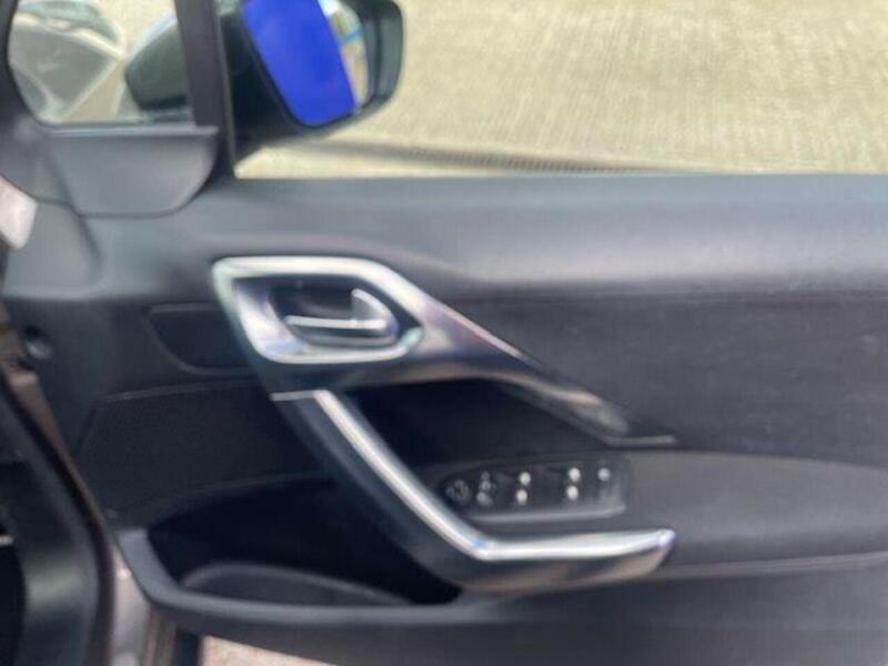 Peugeot 2008 1.2 PureTech Allure SUV 5dr Petrol Manual Euro 6 (82 ps) - U7254