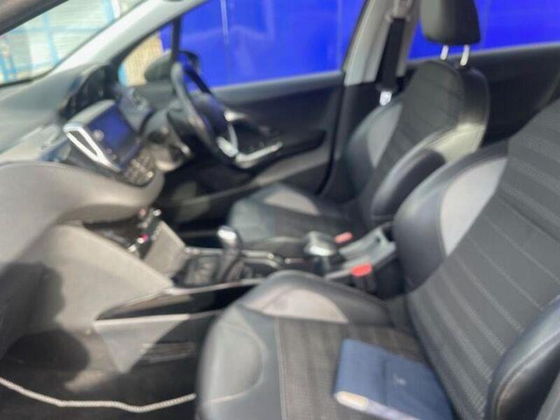 Peugeot 2008 1.2 PureTech Allure SUV 5dr Petrol Manual Euro 6 (82 ps) - U7254