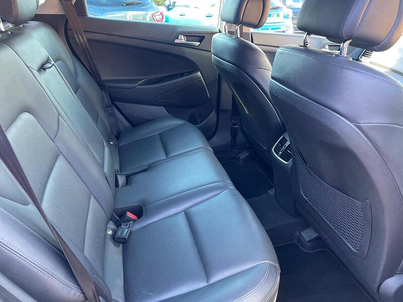 Hyundai TUCSON 2.0 CRDi Premium SE SUV 5dr Diesel Auto 4WD Euro 6 (185 ps) - U7256