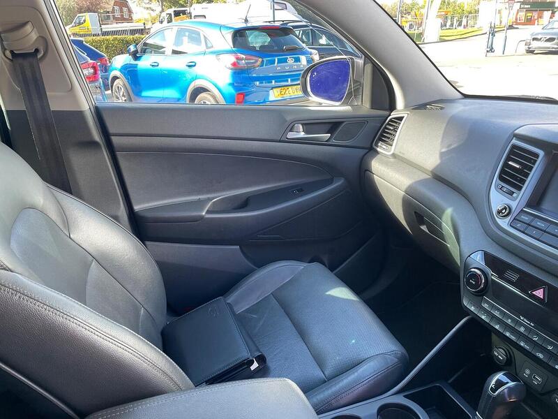 Hyundai TUCSON 2.0 CRDi Premium SE SUV 5dr Diesel Auto 4WD Euro 6 (185 ps) - U7256