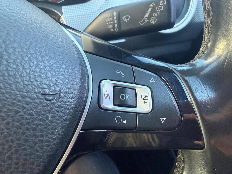 Volkswagen up! 1.0 High up! Hatchback 5dr Petrol Manual Euro 6 (75 ps) - U7262