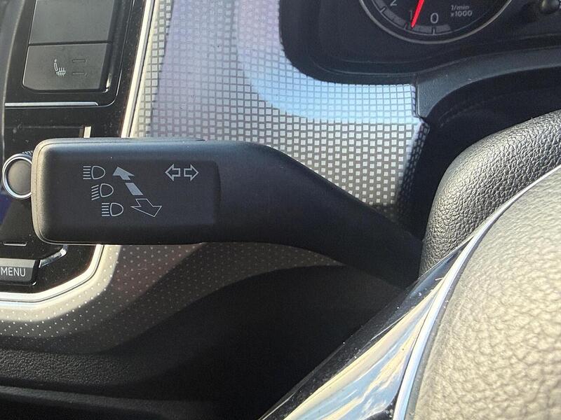 Volkswagen up! 1.0 High up! Hatchback 5dr Petrol Manual Euro 6 (75 ps) - U7262