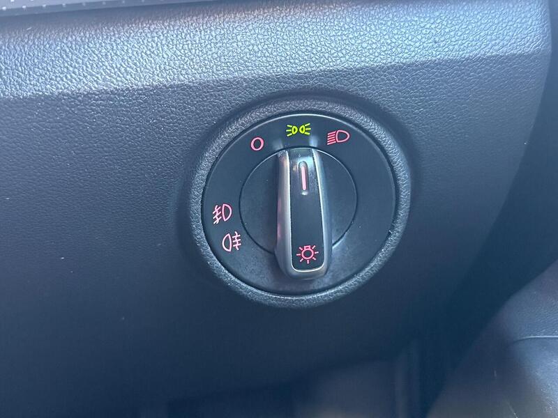 Volkswagen up! 1.0 High up! Hatchback 5dr Petrol Manual Euro 6 (75 ps) - U7262