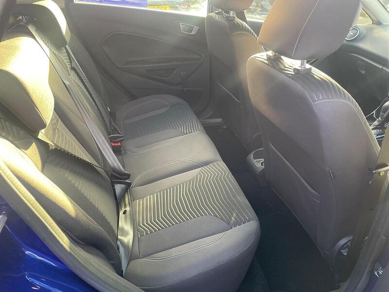 Ford Fiesta 1.6 Zetec Hatchback 5dr Petrol Powershift Euro 5 (105 ps) - U7275