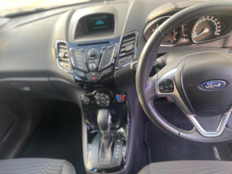 Ford Fiesta 1.6 Zetec Hatchback 5dr Petrol Powershift Euro 5 (105 ps) - U7275