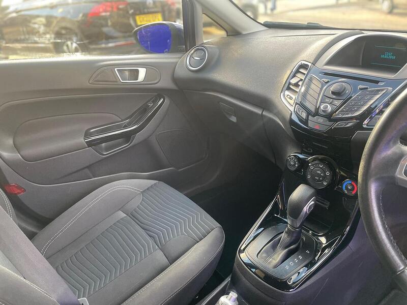 Ford Fiesta 1.6 Zetec Hatchback 5dr Petrol Powershift Euro 5 (105 ps) - U7275