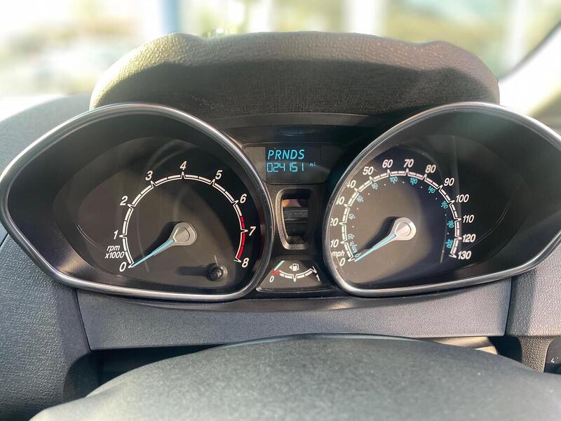 Ford Fiesta 1.6 Zetec Hatchback 5dr Petrol Powershift Euro 5 (105 ps) - U7275