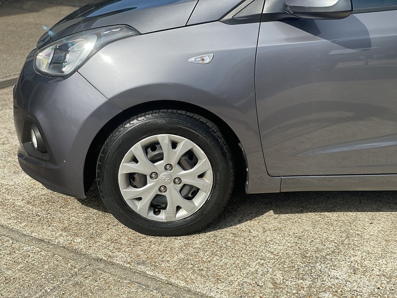 Hyundai i10 1.2 SE Hatchback 5dr Petrol Auto Euro 5 (87 ps) - U7279