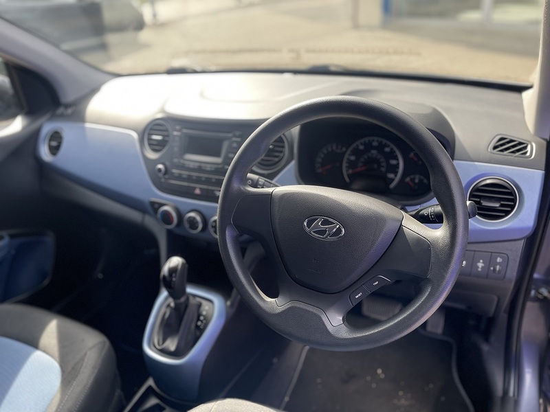 Hyundai i10 1.2 SE Hatchback 5dr Petrol Auto Euro 5 (87 ps) - U7279