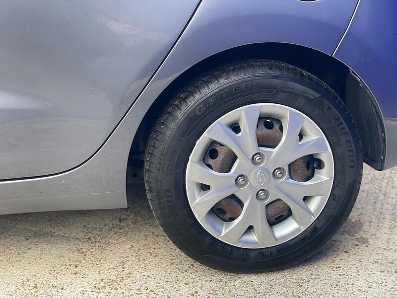 Hyundai i10 1.2 SE Hatchback 5dr Petrol Auto Euro 5 (87 ps) - U7279