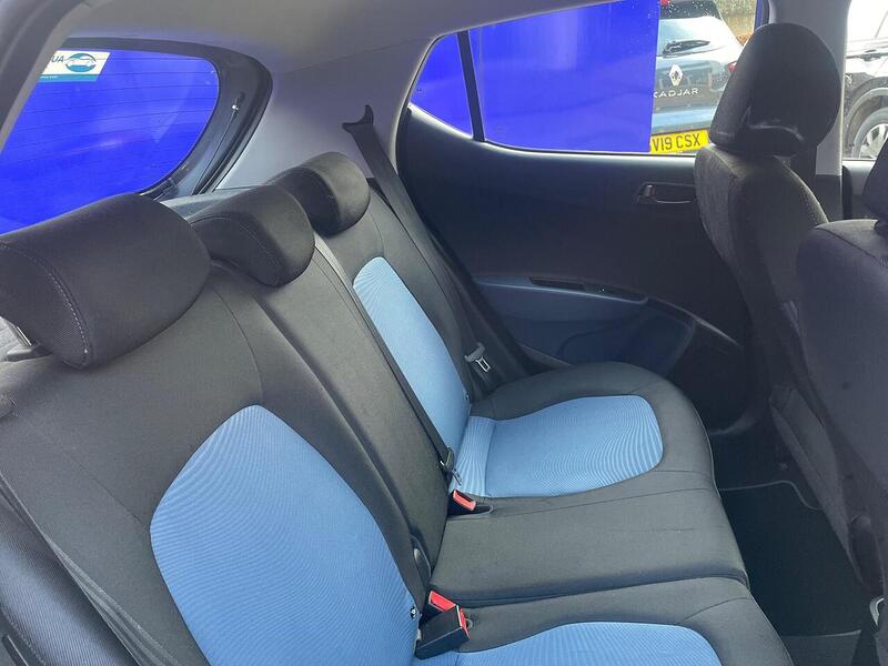 Hyundai i10 1.2 SE Hatchback 5dr Petrol Auto Euro 5 (87 ps) - U7279