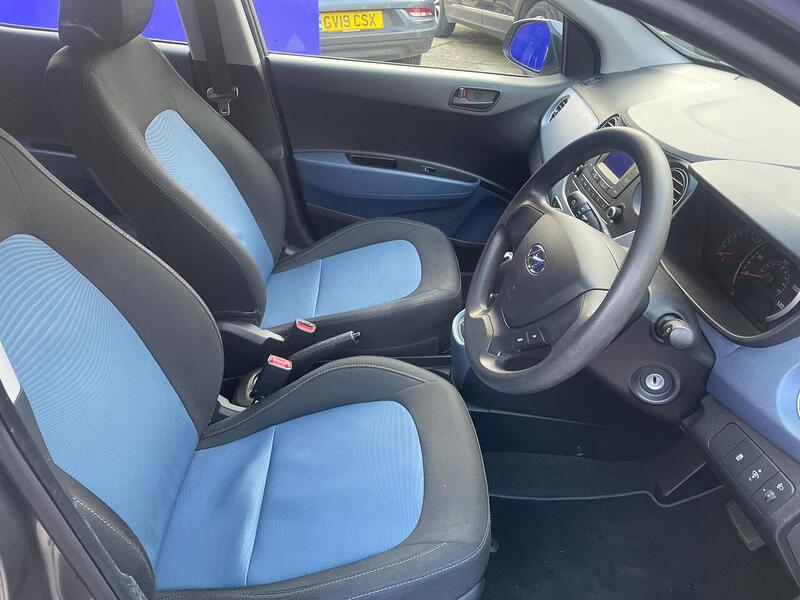 Hyundai i10 1.2 SE Hatchback 5dr Petrol Auto Euro 5 (87 ps) - U7279