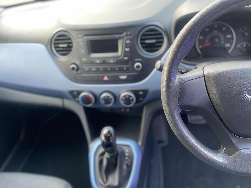 Hyundai i10 1.2 SE Hatchback 5dr Petrol Auto Euro 5 (87 ps) - U7279