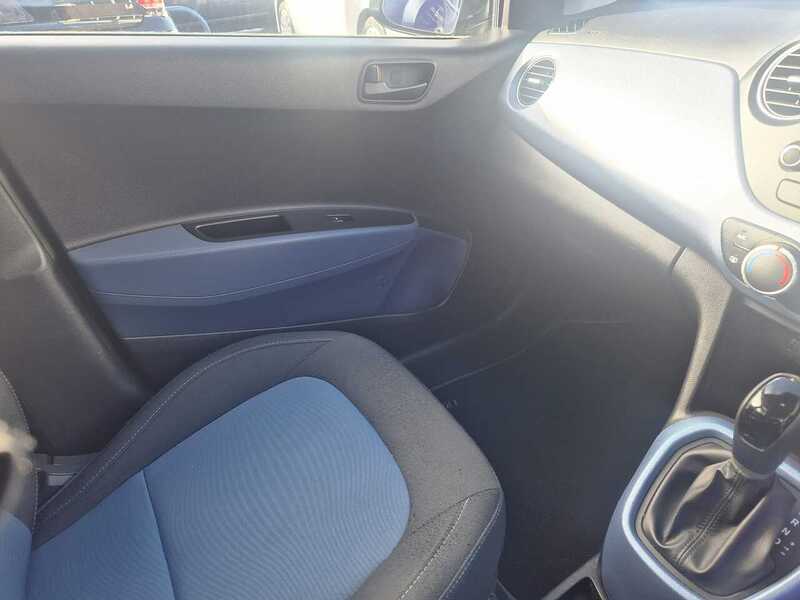 Hyundai i10 1.2 SE Hatchback 5dr Petrol Auto Euro 5 (87 ps) - U7279