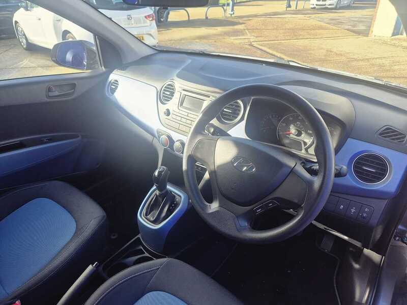 Hyundai i10 1.2 SE Hatchback 5dr Petrol Auto Euro 5 (87 ps) - U7279