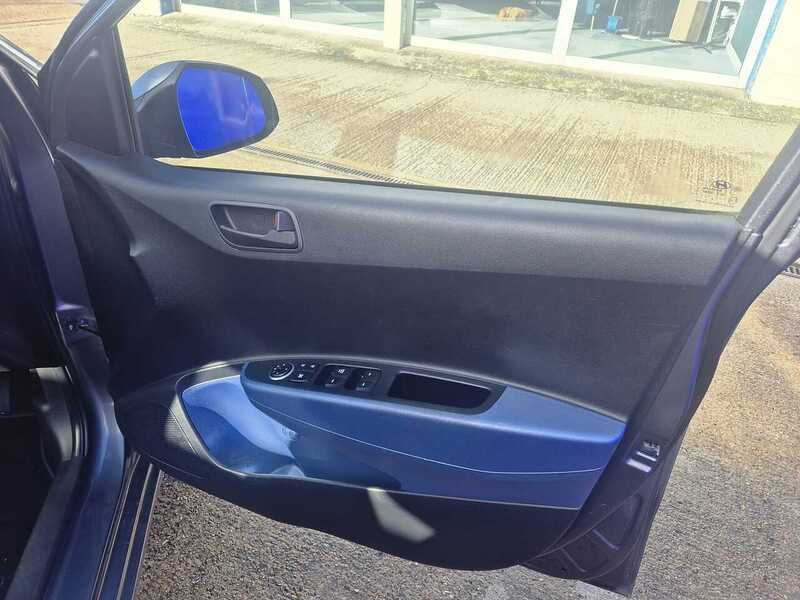 Hyundai i10 1.2 SE Hatchback 5dr Petrol Auto Euro 5 (87 ps) - U7279