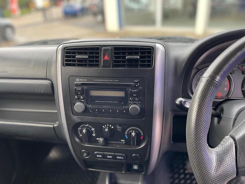 Suzuki Jimny 1.3 VVT SZ4 SUV 3dr Petrol Manual 4WD Euro 5 (85 ps) - U7281