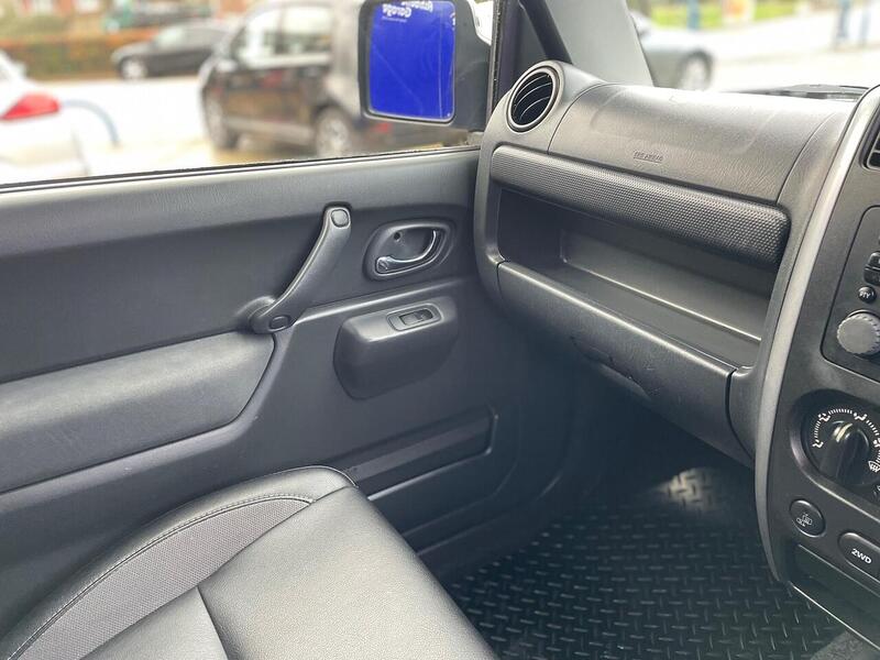 Suzuki Jimny 1.3 VVT SZ4 SUV 3dr Petrol Manual 4WD Euro 5 (85 ps) - U7281