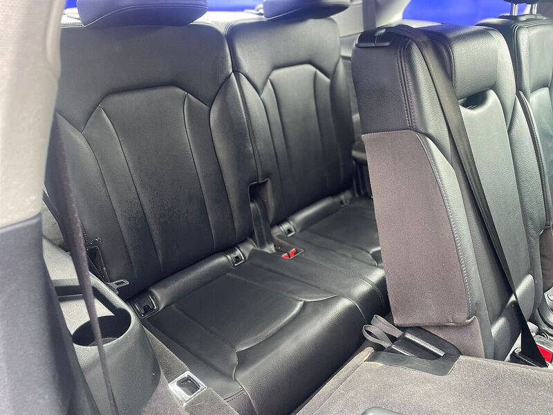 Audi Q7 3.0 TDI V6 45 Sport SUV 5dr Diesel Tiptronic quattro Euro 6 (s/s) (231 ps) - U7285