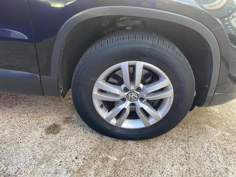 Volkswagen Tiguan 2.0 TDI BlueMotion Tech S SUV 5dr Diesel Manual 2WD Euro 5 (s/s) (140 ps) - U7288