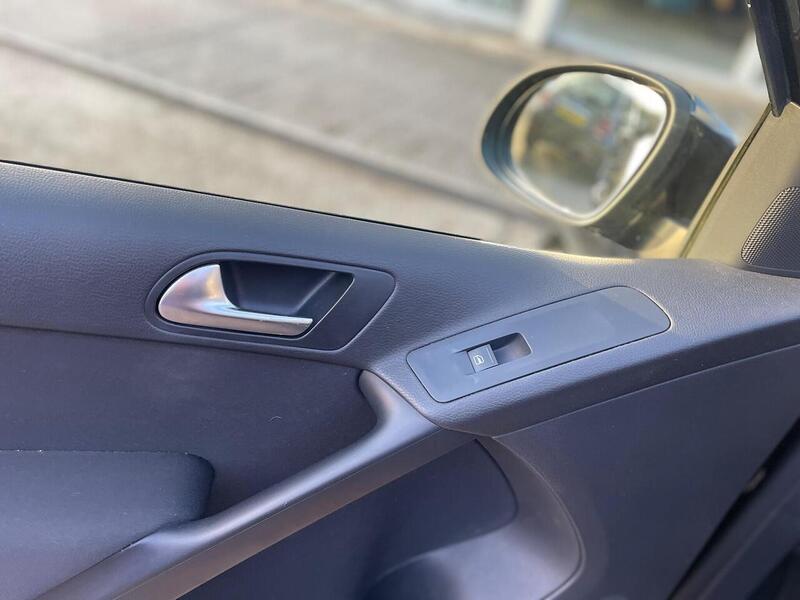 Volkswagen Tiguan 2.0 TDI BlueMotion Tech S SUV 5dr Diesel Manual 2WD Euro 5 (s/s) (140 ps) - U7288