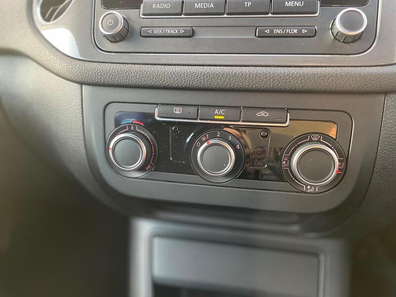 Volkswagen Tiguan 2.0 TDI BlueMotion Tech S SUV 5dr Diesel Manual 2WD Euro 5 (s/s) (140 ps) - U7288