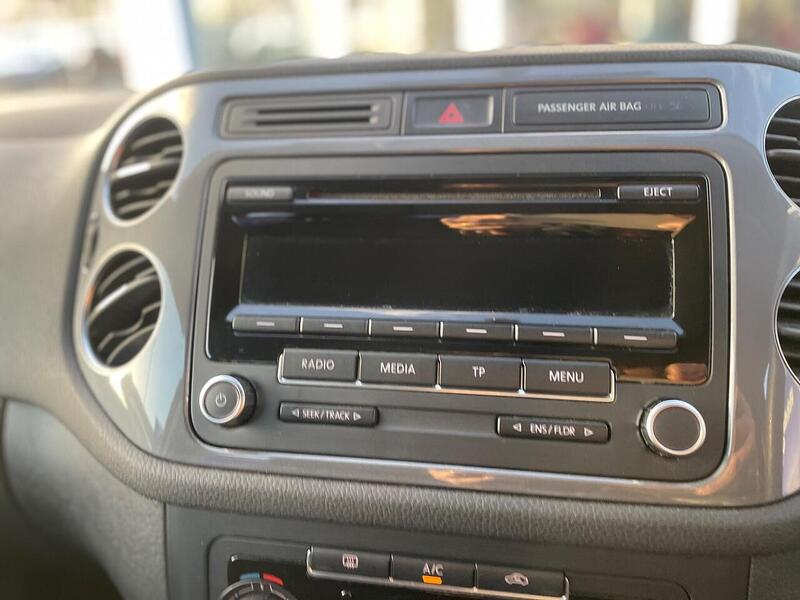 Volkswagen Tiguan 2.0 TDI BlueMotion Tech S SUV 5dr Diesel Manual 2WD Euro 5 (s/s) (140 ps) - U7288