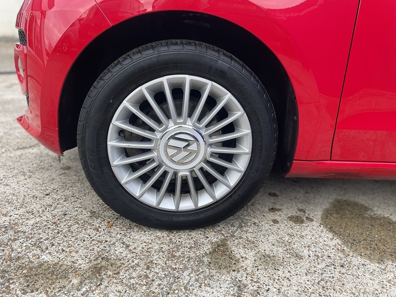 Volkswagen up! High up! - U7291
