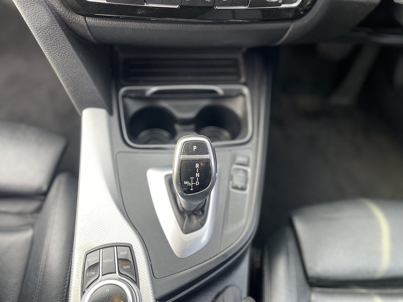 BMW 3 Series 320i M Sport - U7296