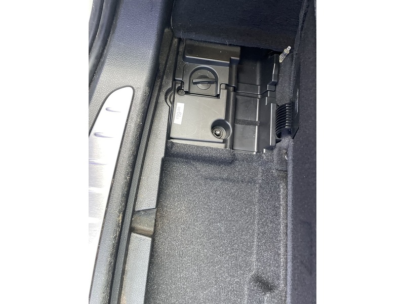 BMW 3 Series 320i M Sport - U7296