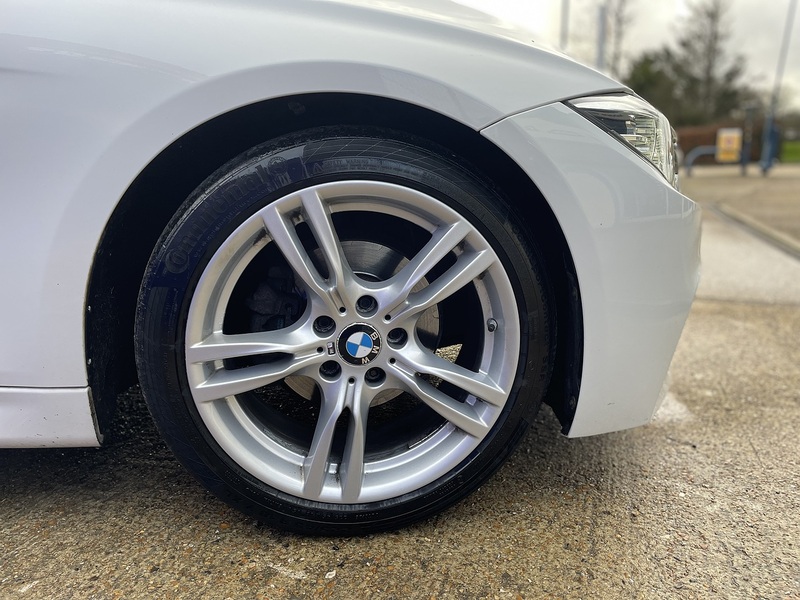 BMW 3 Series 320i M Sport - U7296