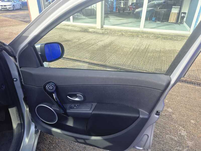 Renault Clio TCe Dynamique TomTom - U7301