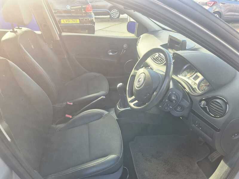 Renault Clio TCe Dynamique TomTom - U7301