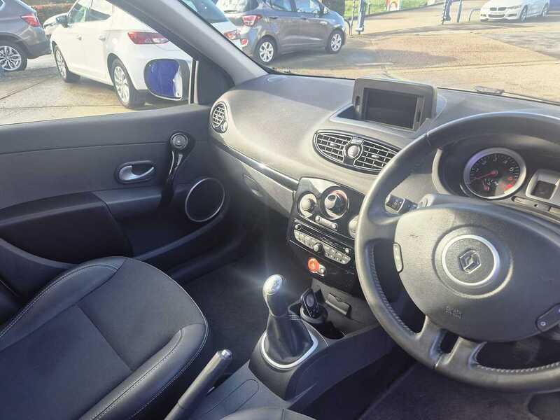 Renault Clio TCe Dynamique TomTom - U7301