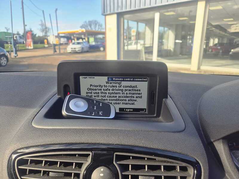 Renault Clio TCe Dynamique TomTom - U7301
