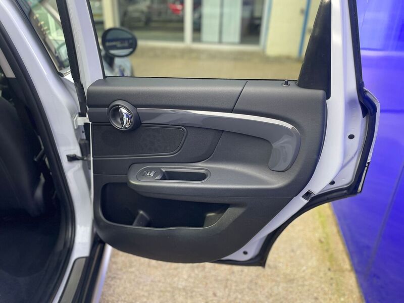 MINI Countryman Cooper SE Classic - U7306