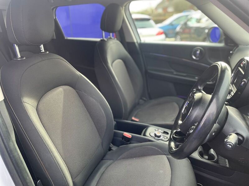 MINI Countryman Cooper SE Classic - U7306