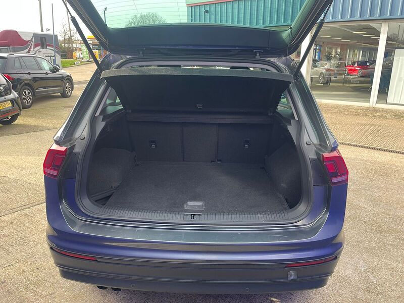 Volkswagen Tiguan TSI SE Navigation - U7310