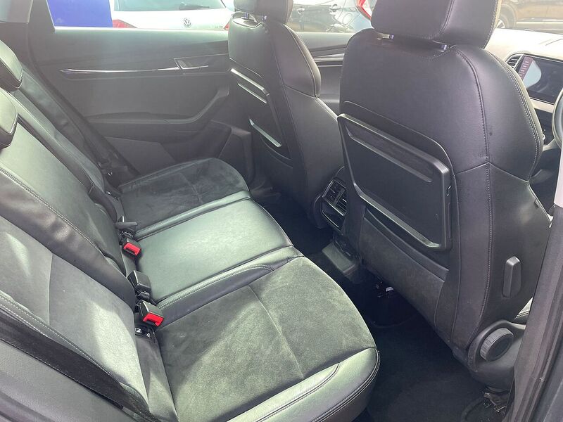 Skoda Karoq TSI SE L - U7311