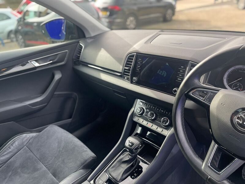 Skoda Karoq TSI SE L - U7311