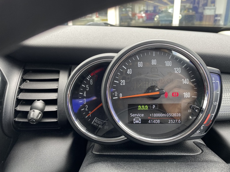 MINI Hatch Cooper - U7324