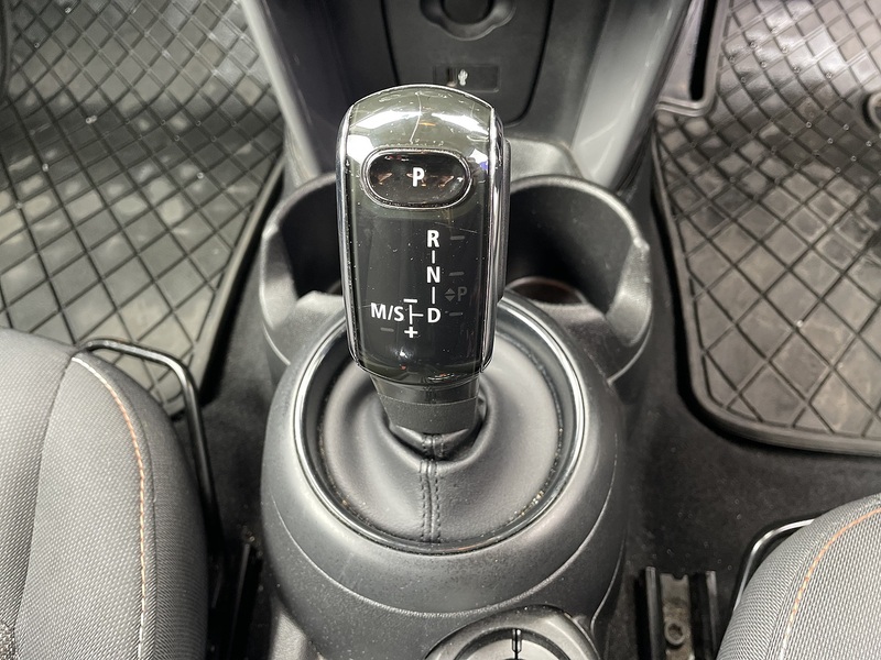 MINI Hatch Cooper - U7324