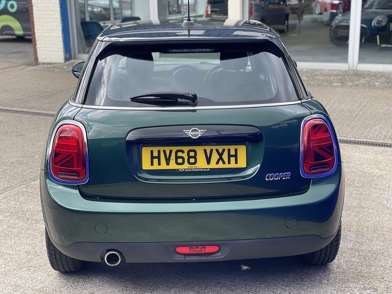 MINI Hatch Cooper - U7324