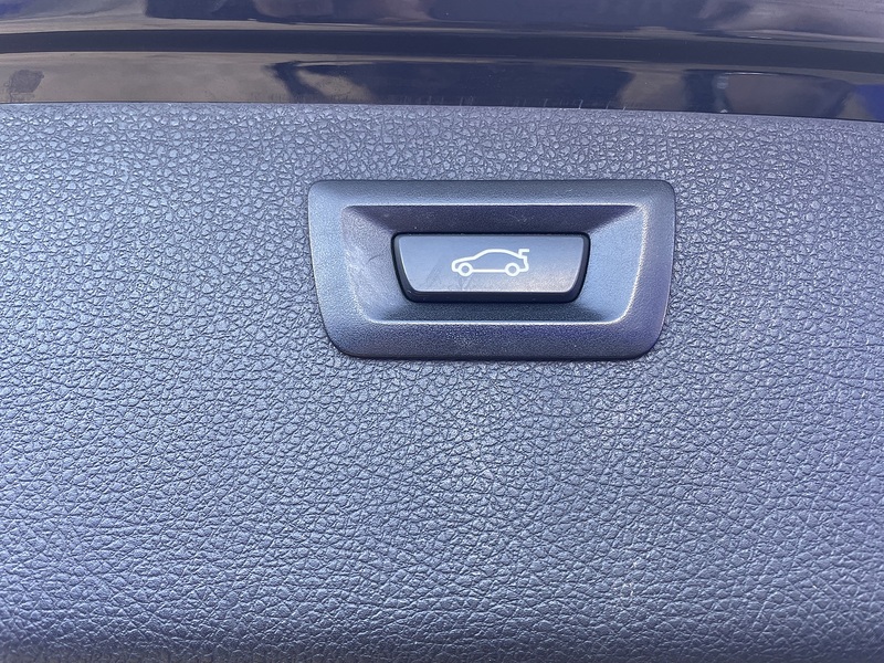 BMW 3 Series 320i Sport - U7326