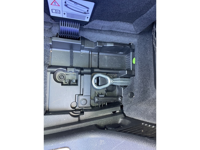 BMW 3 Series 320i Sport - U7326