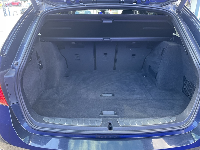 BMW 3 Series 320i Sport - U7326