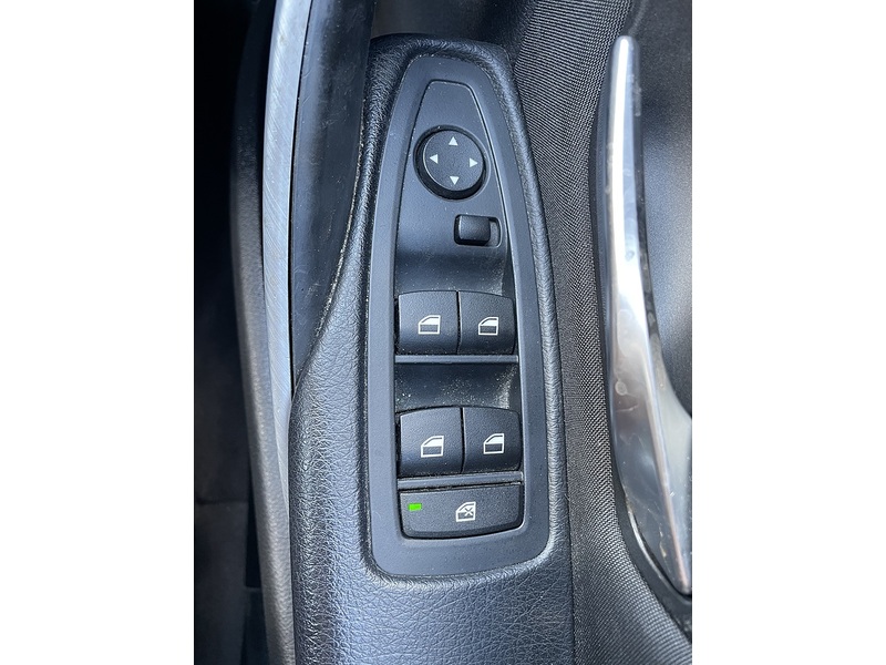 BMW 3 Series 320i Sport - U7326