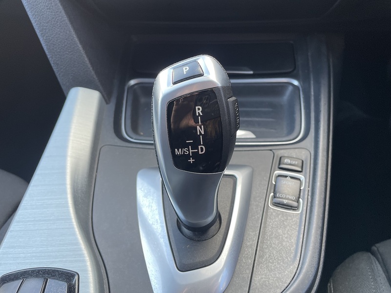 BMW 3 Series 320i Sport - U7326