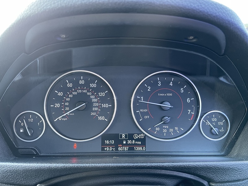 BMW 3 Series 320i Sport - U7326